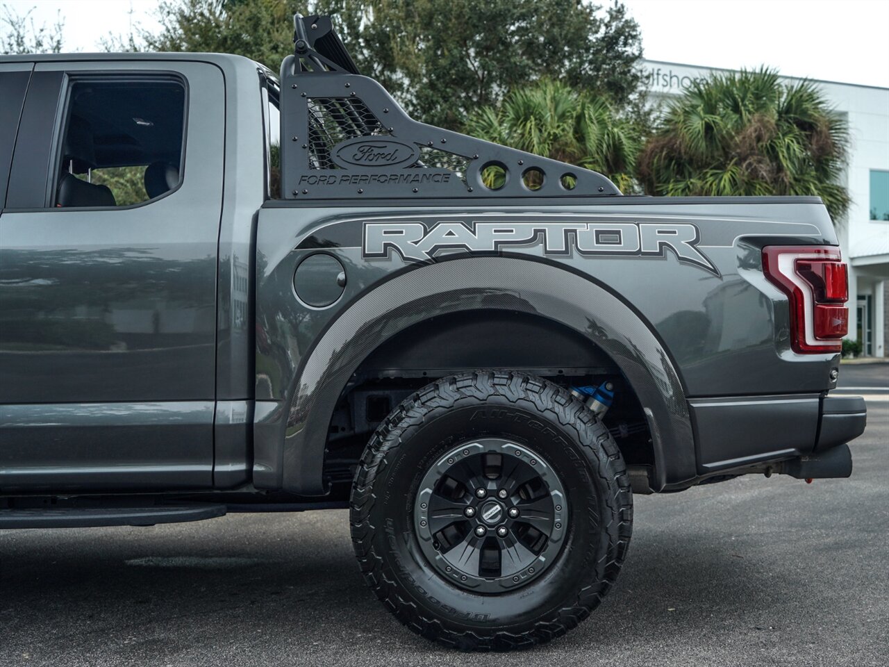 2018 Ford F-150 Raptor   - Photo 30 - Bonita Springs, FL 34134