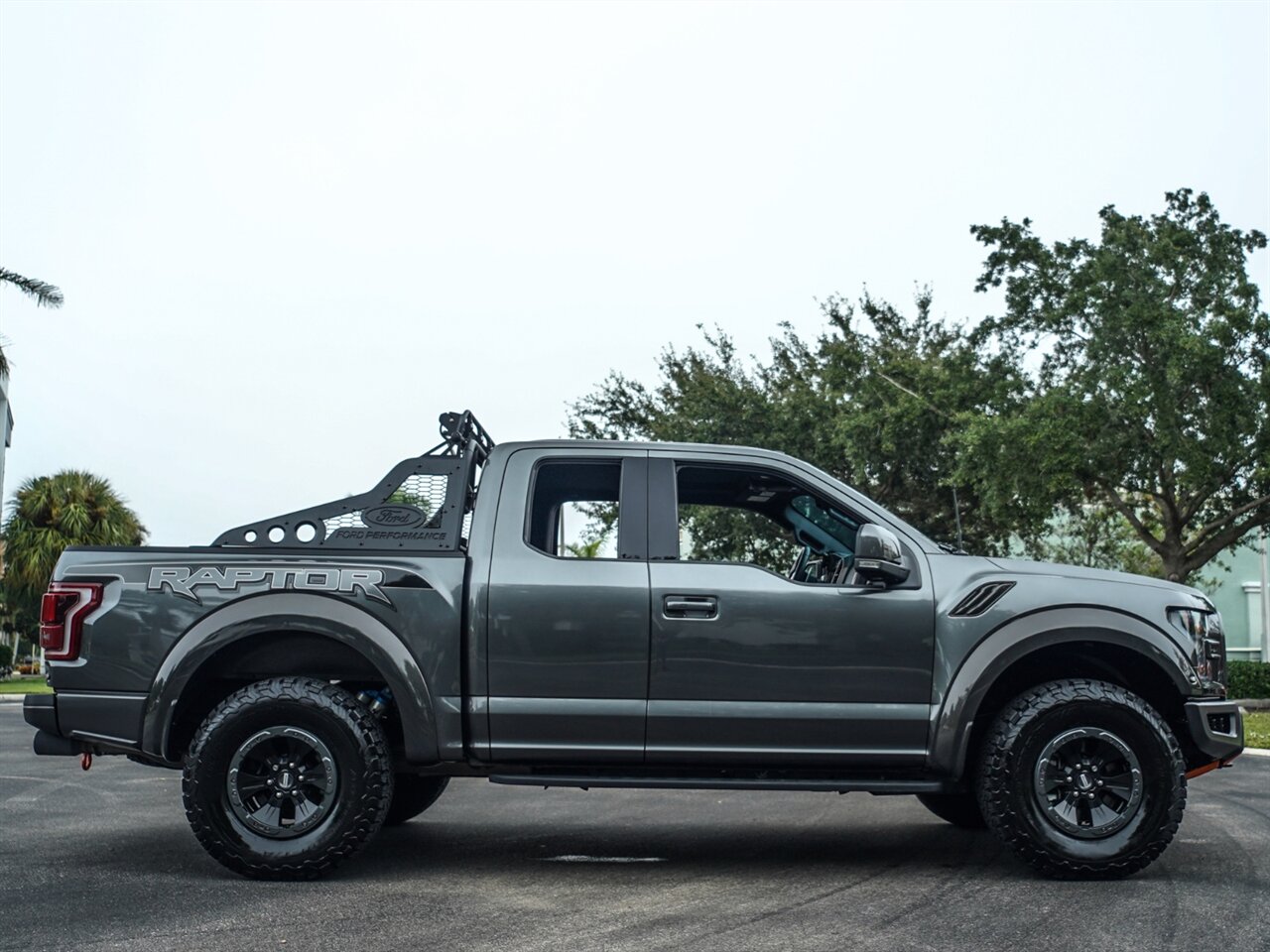 2018 Ford F-150 Raptor   - Photo 38 - Bonita Springs, FL 34134