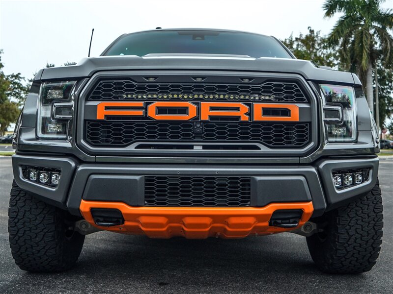 2018 Ford F-150 Raptor   - Photo 4 - Bonita Springs, FL 34134