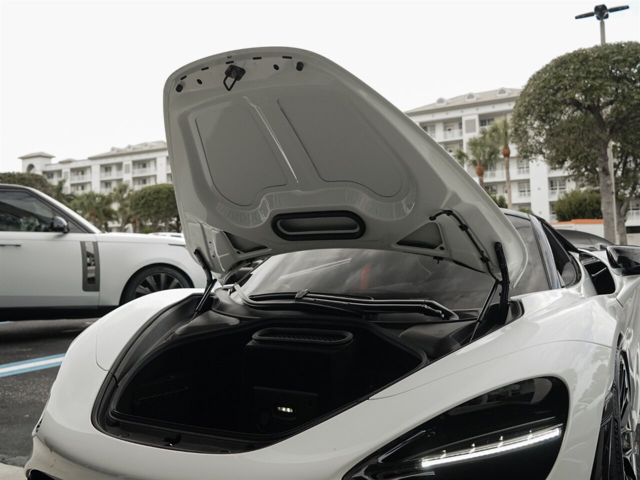 2022 McLaren 765LT Spider   - Photo 34 - Bonita Springs, FL 34134