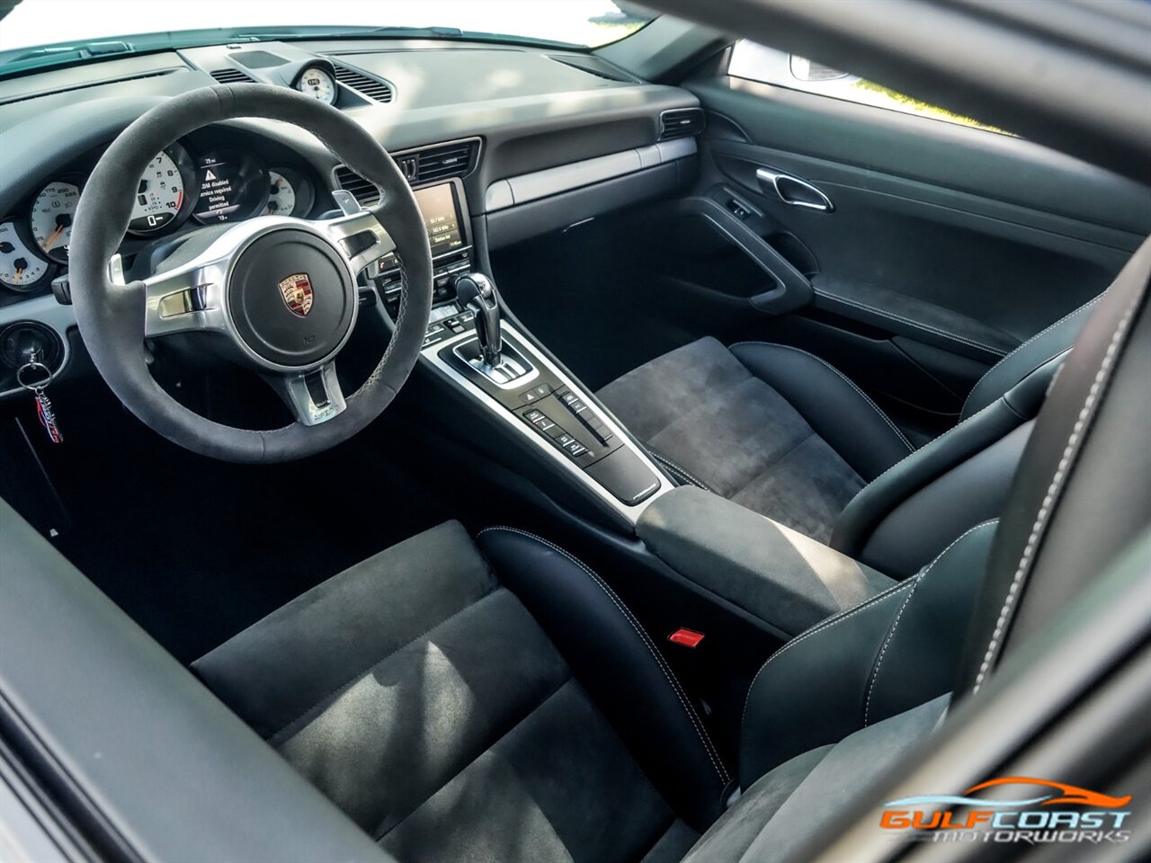 2015 Porsche 911 GT3 photo 2
