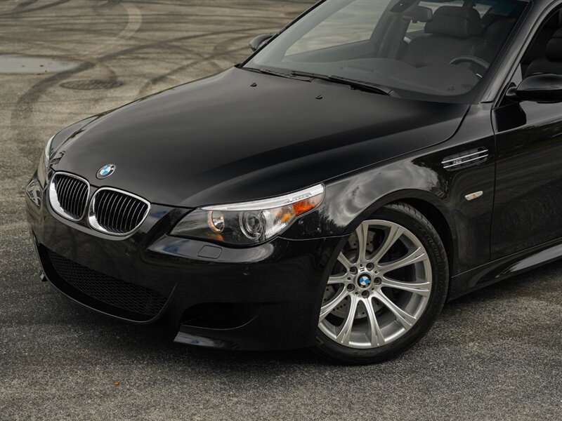 2006 BMW M5 - Photo 10 - Bonita Springs, FL 34134