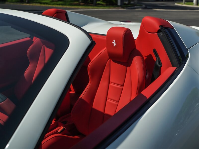 2014 Ferrari 458 Spider - Photo 8 - Bonita Springs, FL 34134