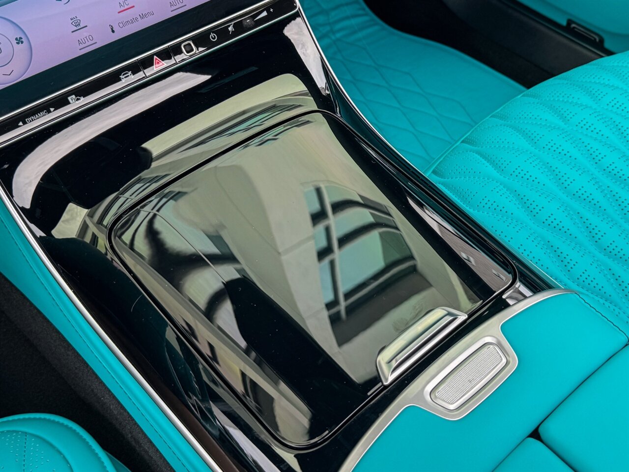 2024 Mercedes Benz S 580 photo 16