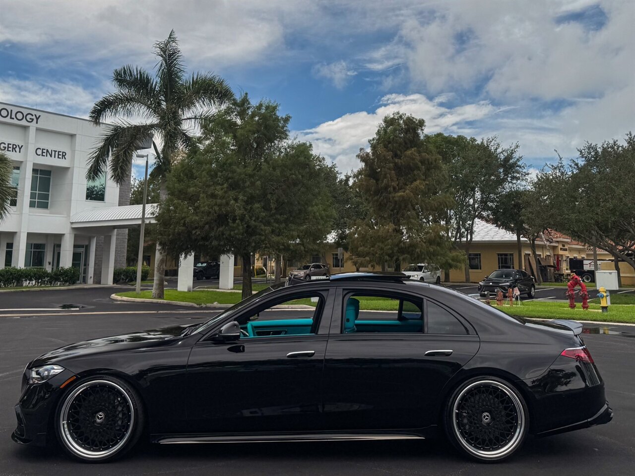 2024 Mercedes Benz S 580 photo 44