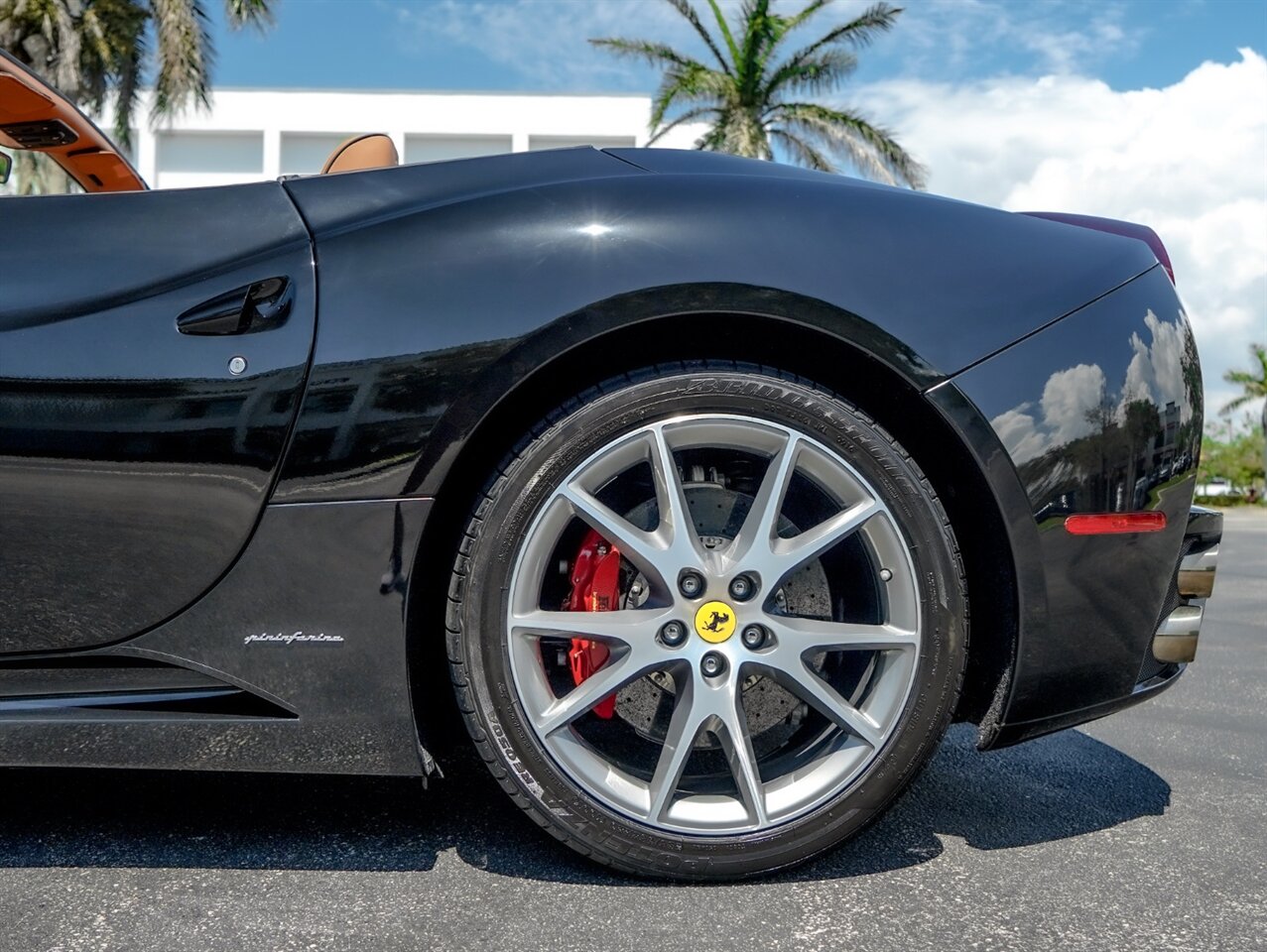 2010 Ferrari California   - Photo 37 - Bonita Springs, FL 34134