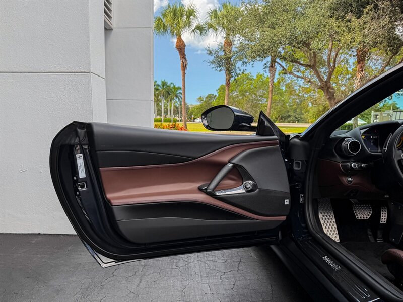 2023 Ferrari 812 GTS - Photo 24 - Bonita Springs, FL 34134