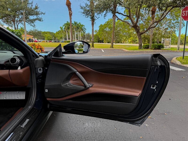 2023 Ferrari 812 GTS - Photo 39 - Bonita Springs, FL 34134