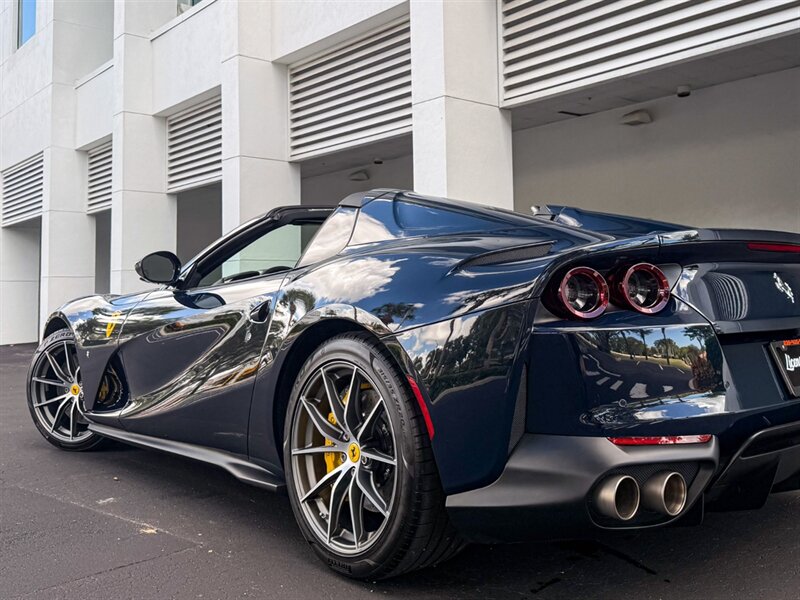 2023 Ferrari 812 GTS - Photo 50 - Bonita Springs, FL 34134