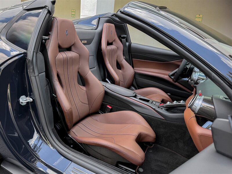 2023 Ferrari 812 GTS - Photo 31 - Bonita Springs, FL 34134