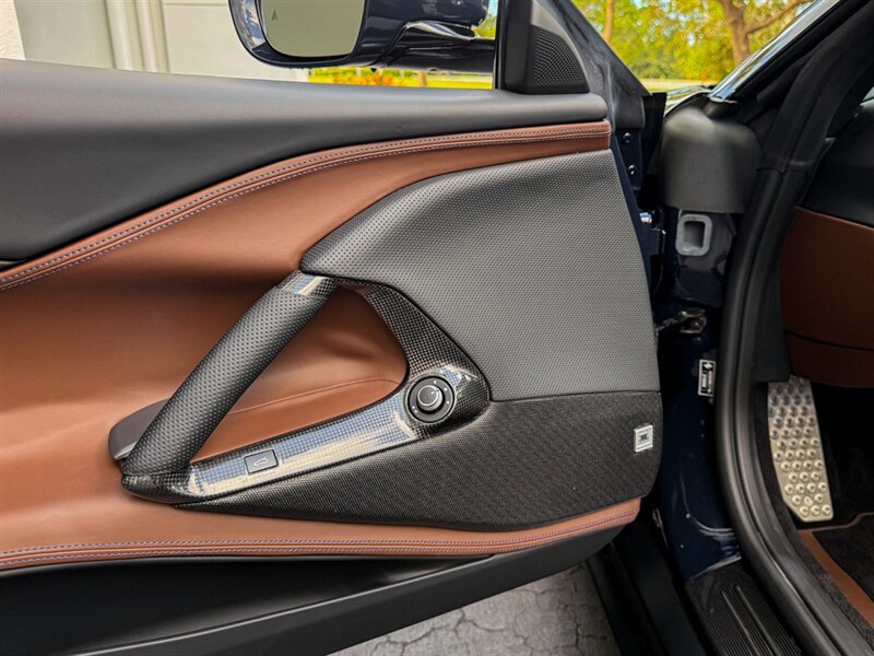 2023 Ferrari 812 GTS - Photo 25 - Bonita Springs, FL 34134