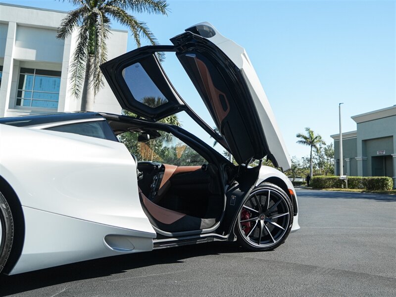 2018 McLaren 720S Luxury - Photo 61 - Bonita Springs, FL 34134