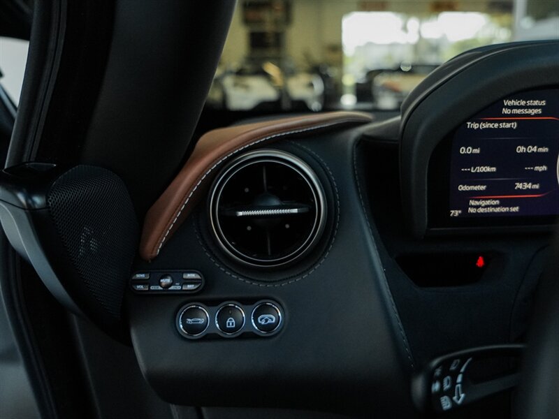 2018 McLaren 720S Luxury - Photo 21 - Bonita Springs, FL 34134