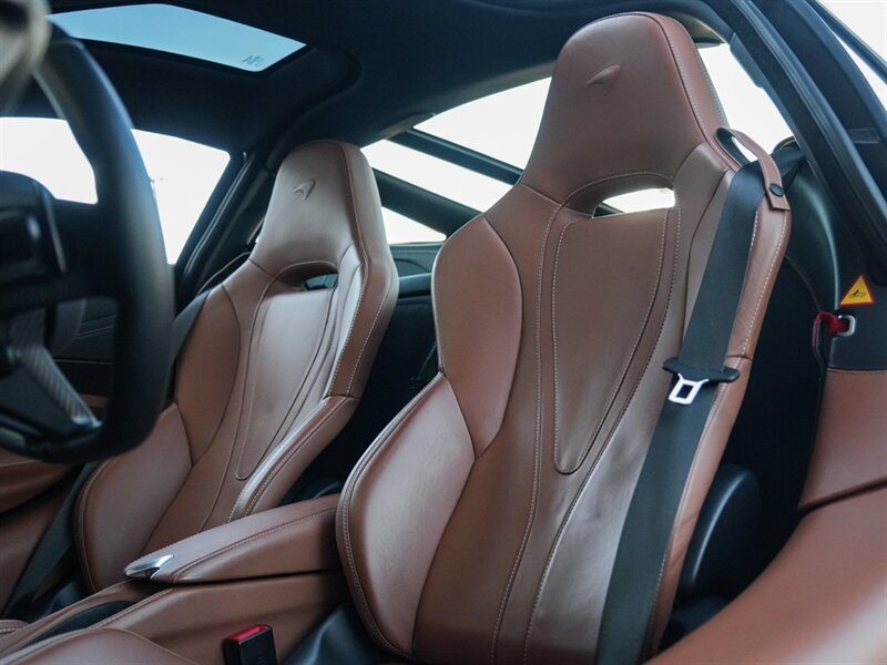 2018 McLaren 720S Luxury - Photo 25 - Bonita Springs, FL 34134