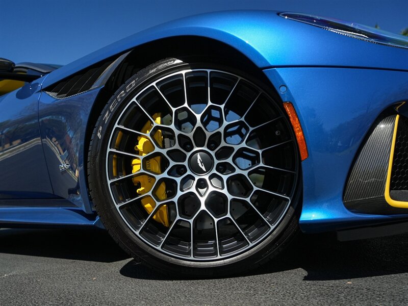 2023 Aston Martin DBS 770 Ultimate   - Photo 82 - Bonita Springs, FL 34134