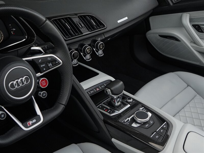 2020 Audi R8 5.2 quattro V10 perf - Photo 17 - Bonita Springs, FL 34134