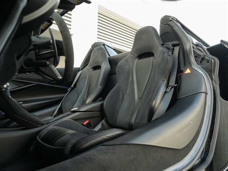 2020 McLaren 720S Spider - Photo 22 - Bonita Springs, FL 34134
