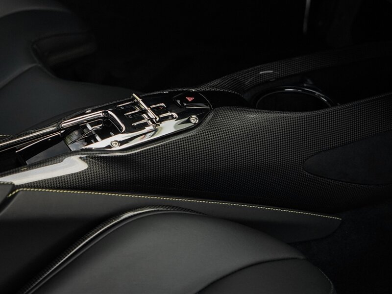 2023 Ferrari SF90 Stradale   - Photo 37 - Bonita Springs, FL 34134