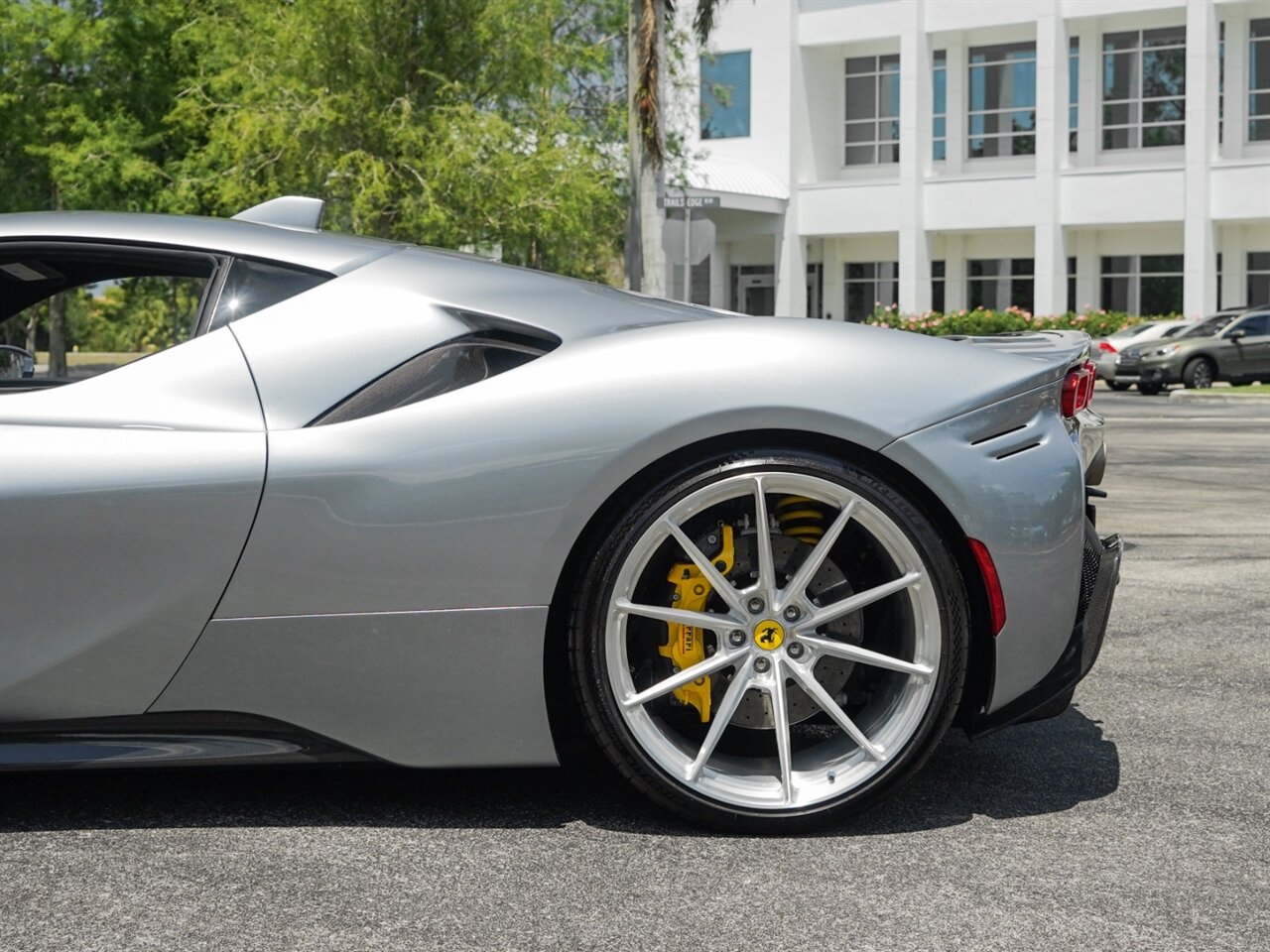 2023 Ferrari SF90 Stradale   - Photo 51 - Bonita Springs, FL 34134