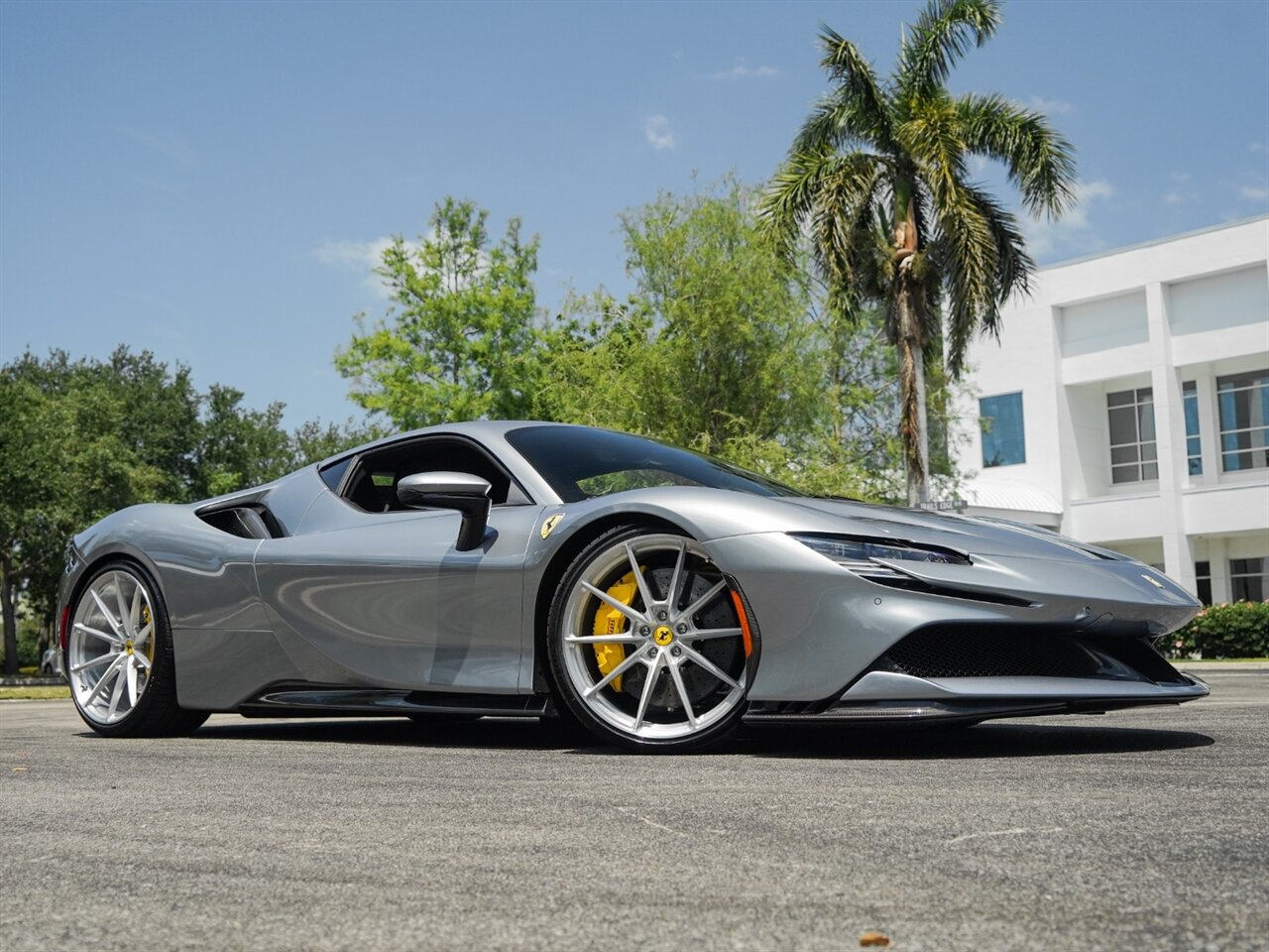 2023 Ferrari SF90 Stradale   - Photo 79 - Bonita Springs, FL 34134