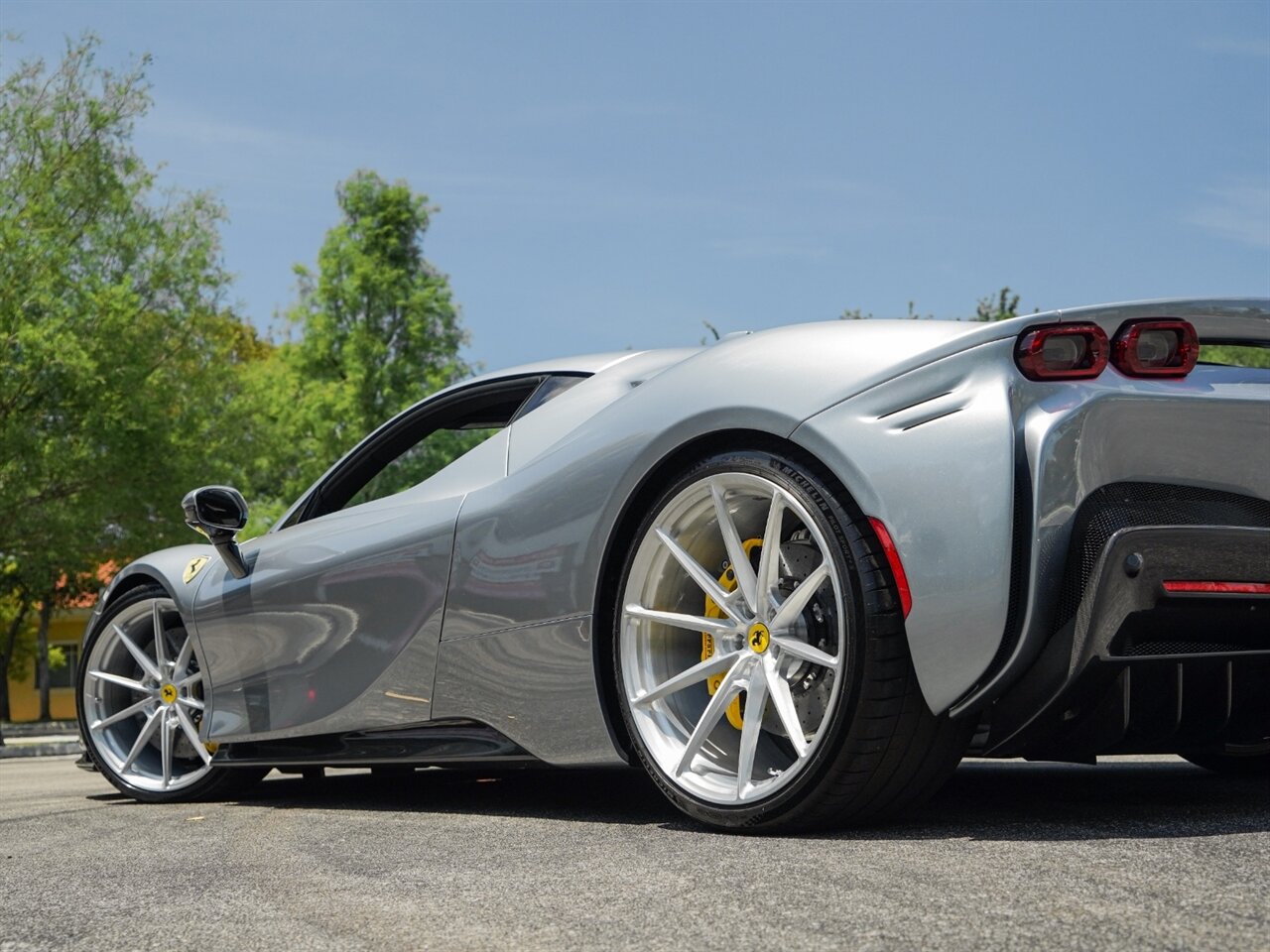 2023 Ferrari SF90 Stradale   - Photo 56 - Bonita Springs, FL 34134