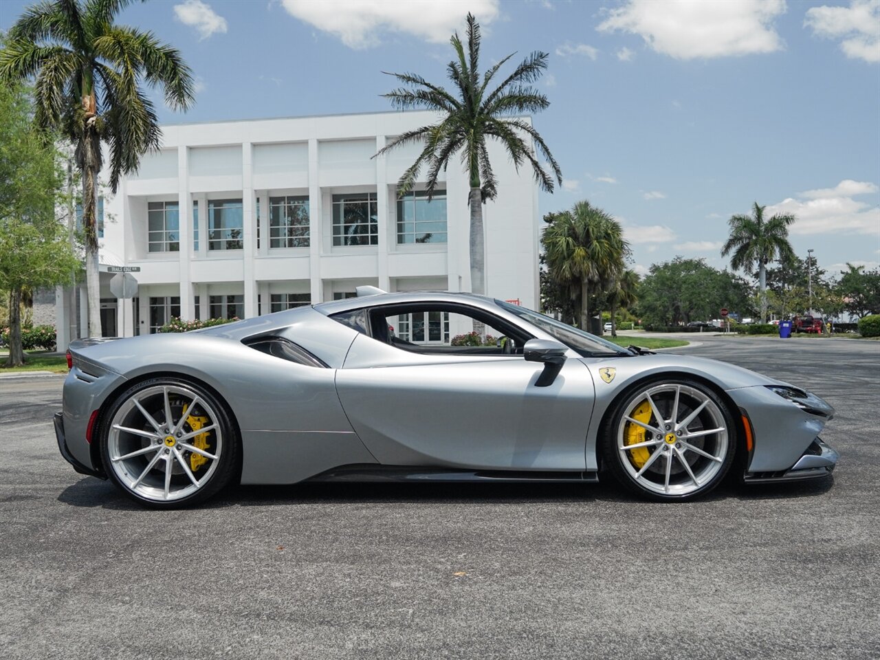 2023 Ferrari SF90 Stradale   - Photo 71 - Bonita Springs, FL 34134