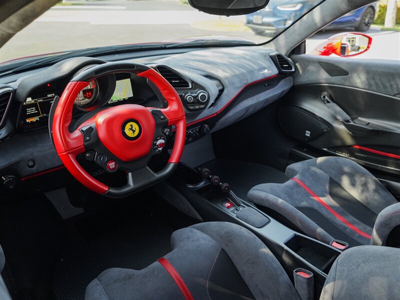 2020 Ferrari 488 Pista   - Photo 2 - Bonita Springs, FL 34134