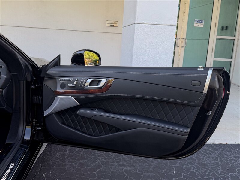 2015 Mercedes-Benz SL 65 AMG - Photo 36 - Bonita Springs, FL 34134