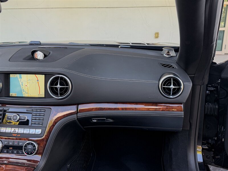 2015 Mercedes-Benz SL 65 AMG - Photo 35 - Bonita Springs, FL 34134
