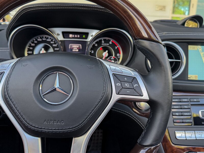 2015 Mercedes-Benz SL 65 AMG - Photo 29 - Bonita Springs, FL 34134