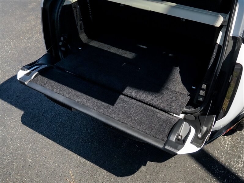 2023 Land Rover Range Rover - Photo 36 - Bonita Springs, FL 34134