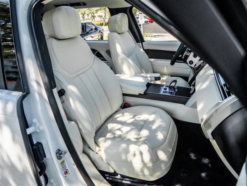 2023 Land Rover Range Rover - Photo 34 - Bonita Springs, FL 34134