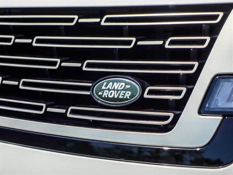 2023 Land Rover Range Rover - Photo 9 - Bonita Springs, FL 34134