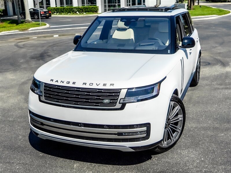 2023 Land Rover Range Rover - Photo 10 - Bonita Springs, FL 34134