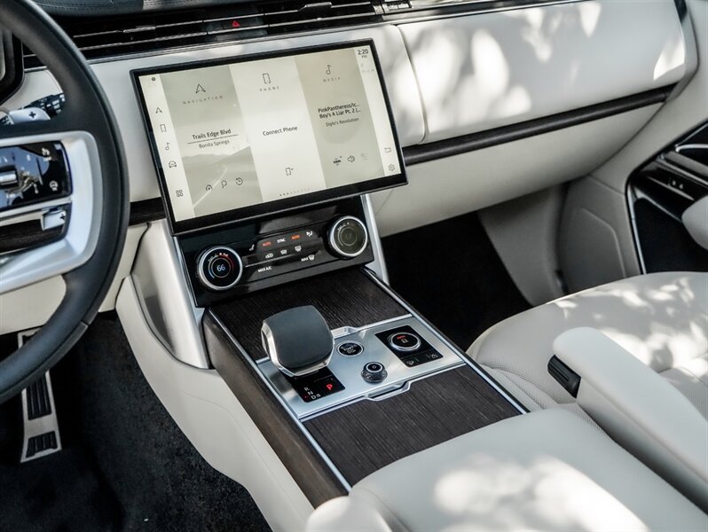 2023 Land Rover Range Rover - Photo 15 - Bonita Springs, FL 34134