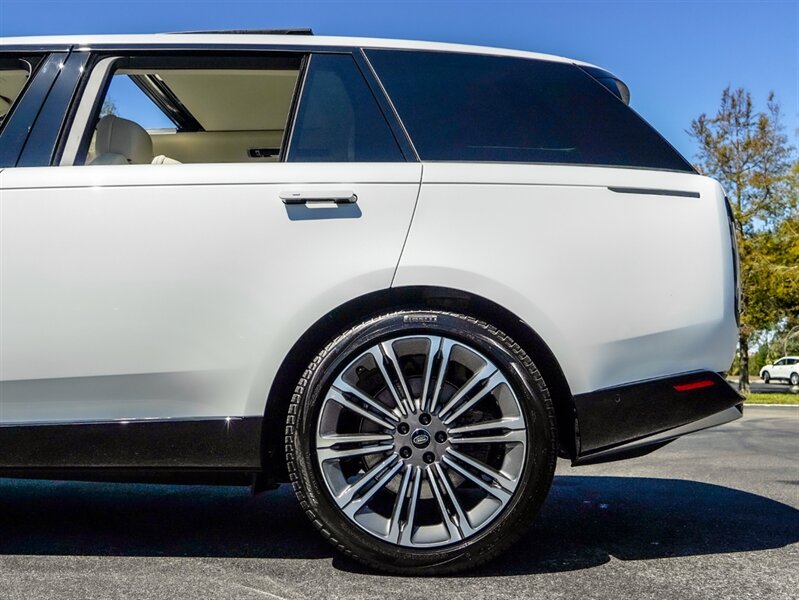 2023 Land Rover Range Rover - Photo 40 - Bonita Springs, FL 34134