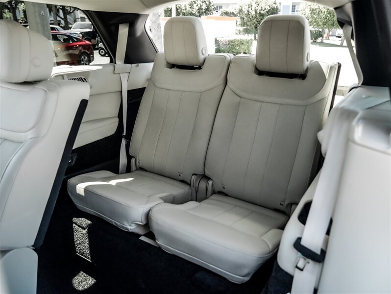 2023 Land Rover Range Rover - Photo 23 - Bonita Springs, FL 34134