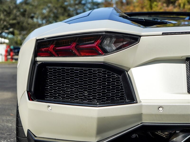 2016 Lamborghini Aventador LP 700-4 Pirelli Edi - Photo 35 - Bonita Springs, FL 34134