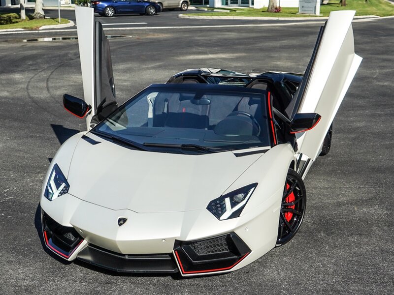 2016 Lamborghini Aventador LP 700-4 Pirelli Edi - Photo 9 - Bonita Springs, FL 34134