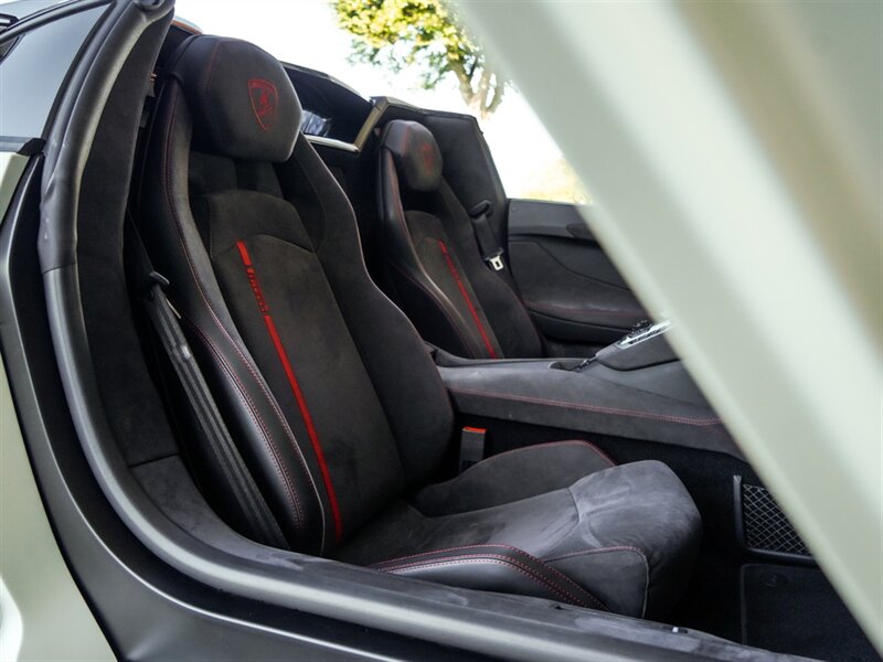 2016 Lamborghini Aventador LP 700-4 Pirelli Edi - Photo 24 - Bonita Springs, FL 34134
