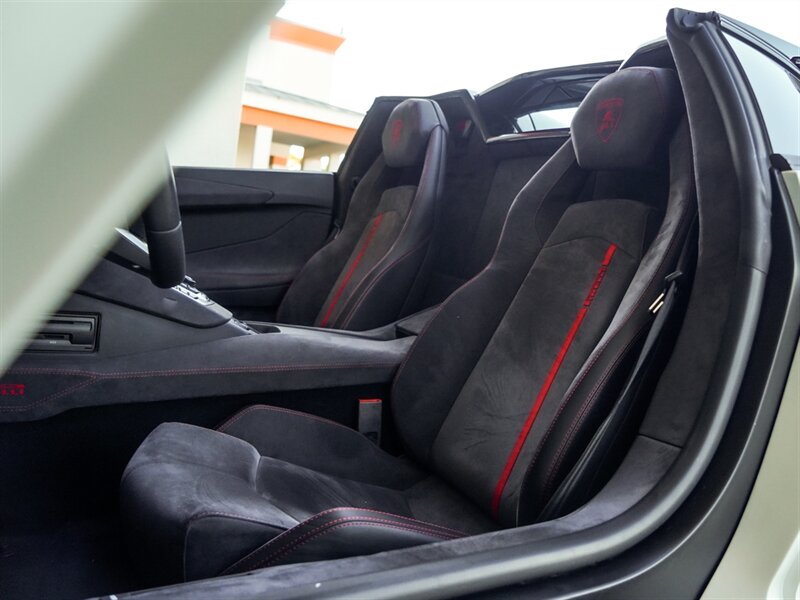 2016 Lamborghini Aventador LP 700-4 Pirelli Edi - Photo 17 - Bonita Springs, FL 34134
