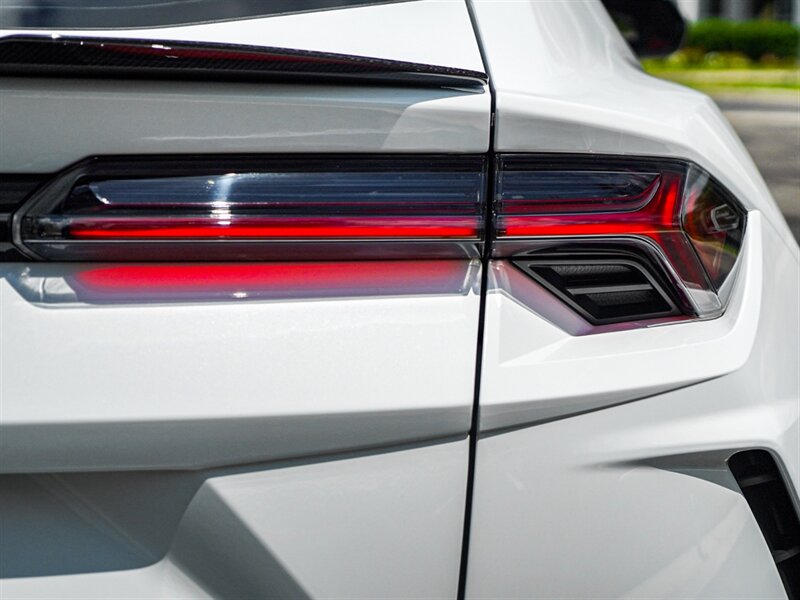 2022 Lamborghini Urus   - Photo 49 - Bonita Springs, FL 34134