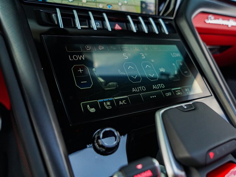 2022 Lamborghini Urus   - Photo 10 - Bonita Springs, FL 34134