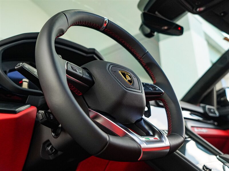 2022 Lamborghini Urus   - Photo 7 - Bonita Springs, FL 34134