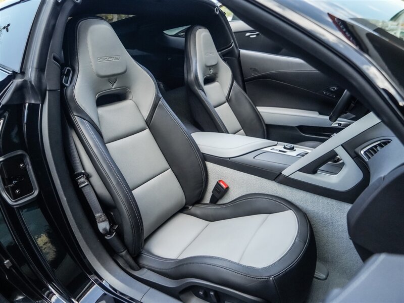 2019 Chevrolet Corvette Z06 - Photo 23 - Bonita Springs, FL 34134