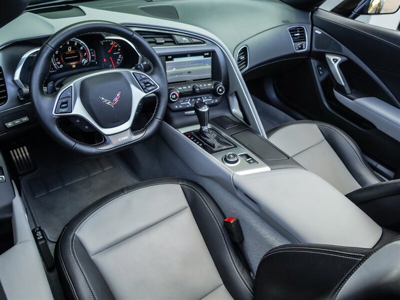 2019 Chevrolet Corvette Z06   - Photo 2 - Bonita Springs, FL 34134