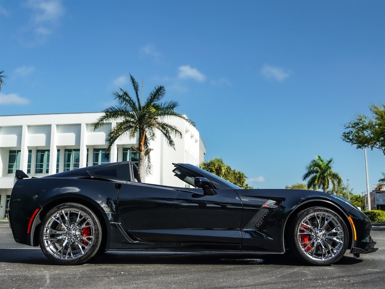 2019 Chevrolet Corvette Z06   - Photo 38 - Bonita Springs, FL 34134