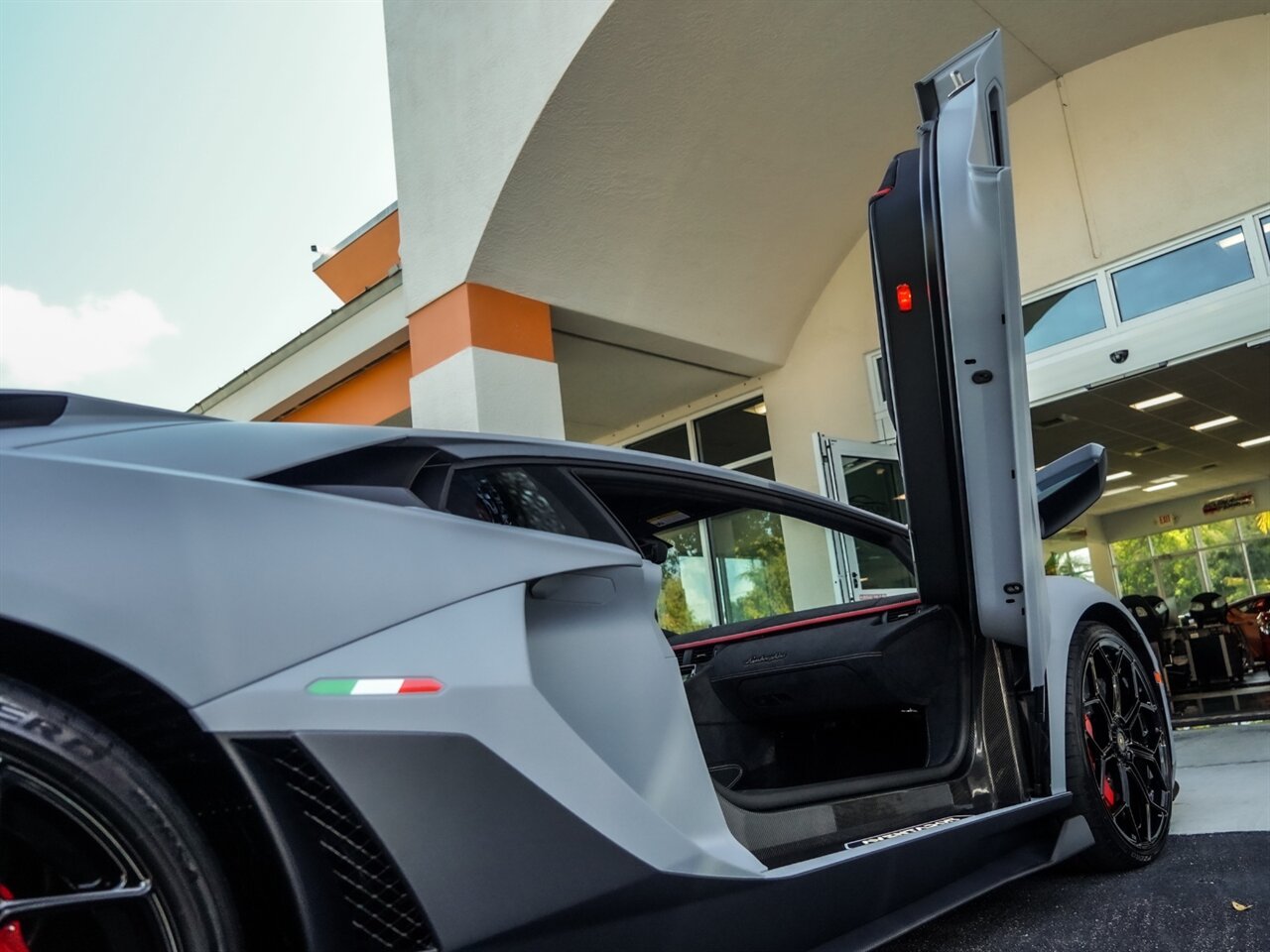 2022 Lamborghini Aventador Ultimae   - Photo 20 - Bonita Springs, FL 34134