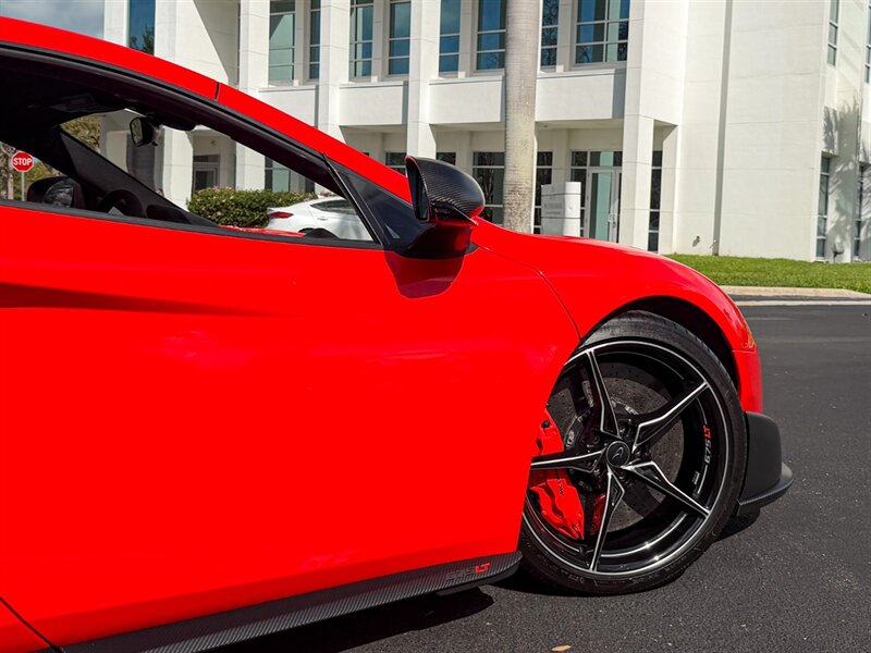 2016 McLaren 675LT   - Photo 63 - Bonita Springs, FL 34134