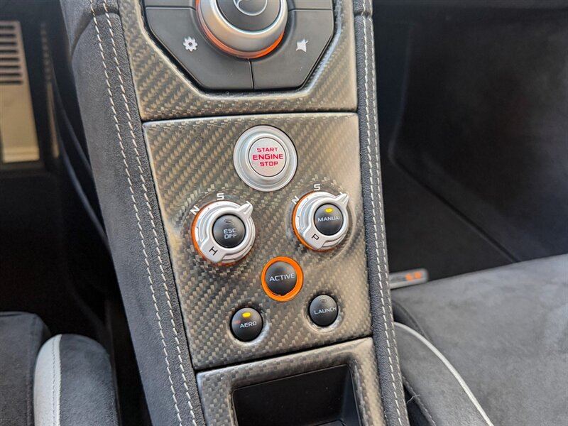 2016 McLaren 675LT   - Photo 19 - Bonita Springs, FL 34134